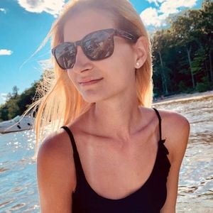 Meet your Posher, Cyntia